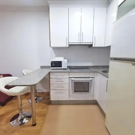Castrelos, Vigo, Diseno Apartment