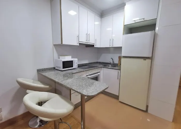 Castrelos, Vigo, Diseno Apartment *